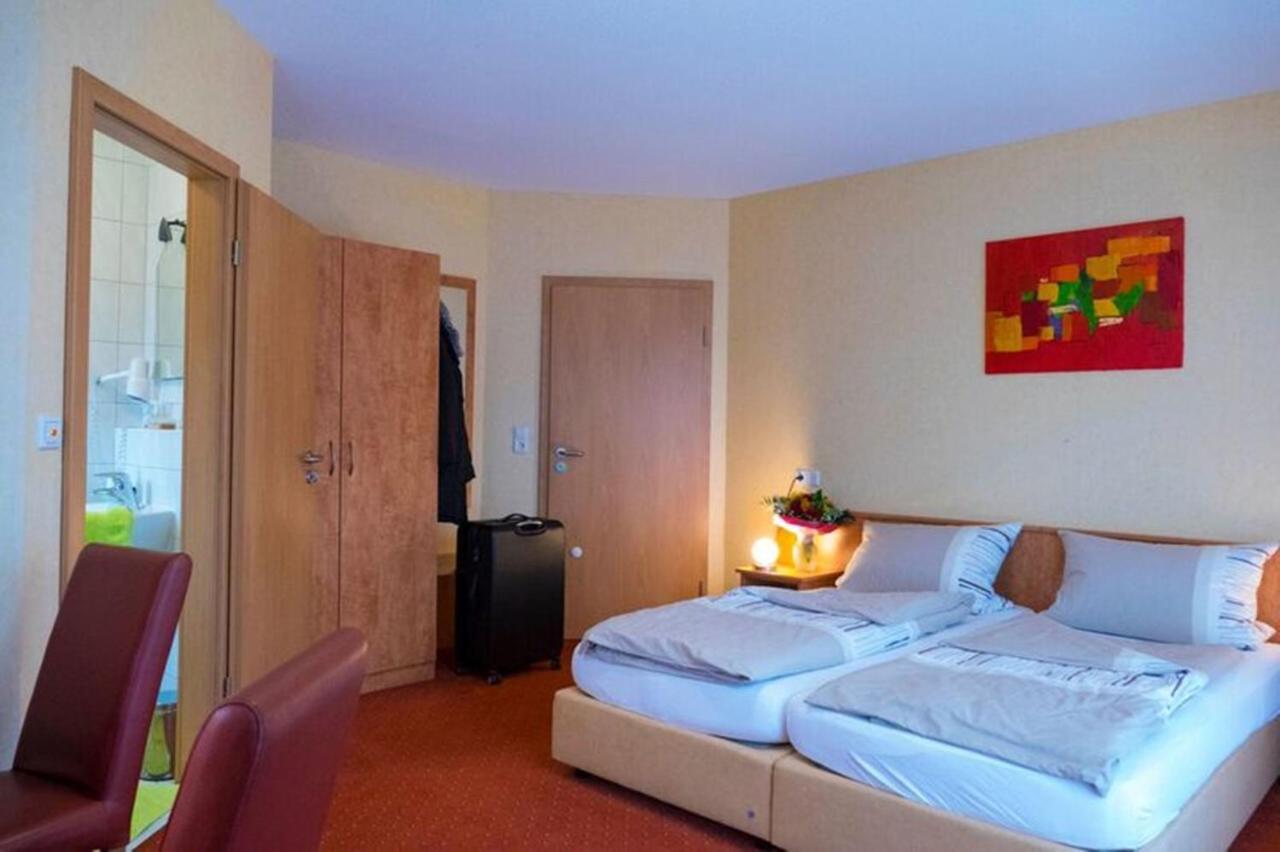Hotel Landgasthof Lell Кюнцельзау Экстерьер фото